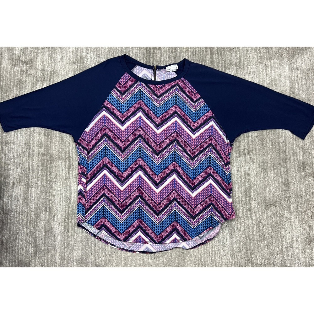 Lexington Avenue Top Womens XL Blue Pink Chevron Raglan 3/4 Sleeve Zipper Back